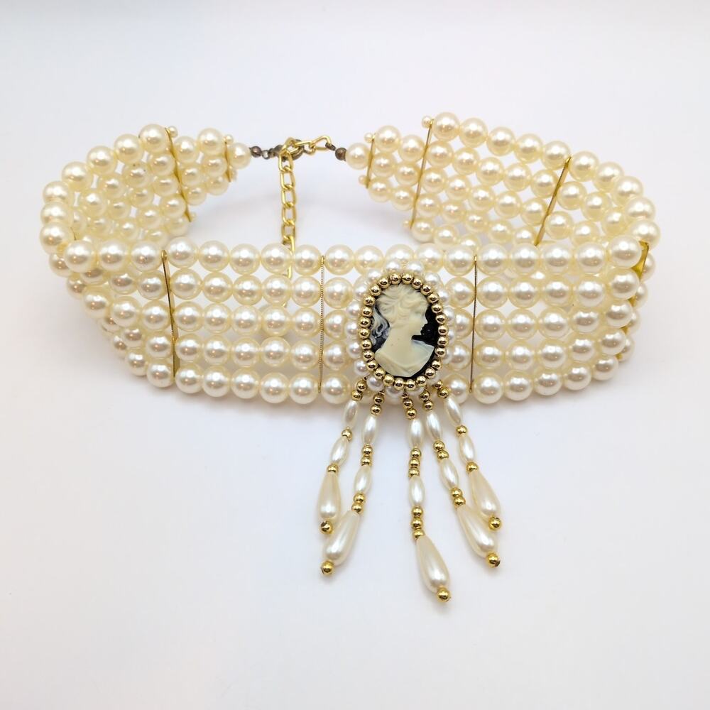 VTG Faux Pearl Cameo Choker Necklace Beaded Black and White Multi-Strand Dangle - Picture 3 of 3